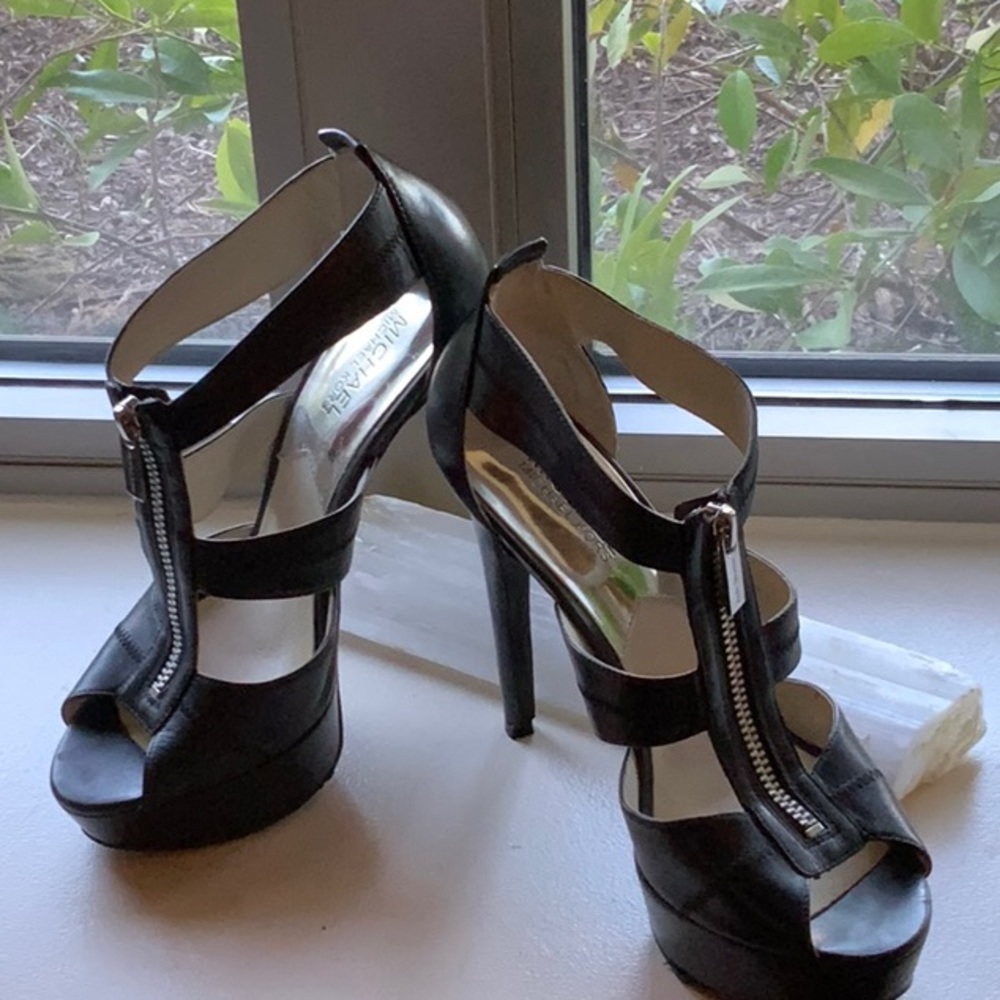 Michael-Kors Berkeley Heels ( No Further Discounts) View 5